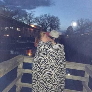 Meet your Posher, Taylor